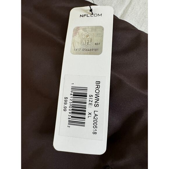 GIII Apparel Group NFL Browns Hooded Puffer Jacket Brown & Orange Size XL - Picture 11 of 11